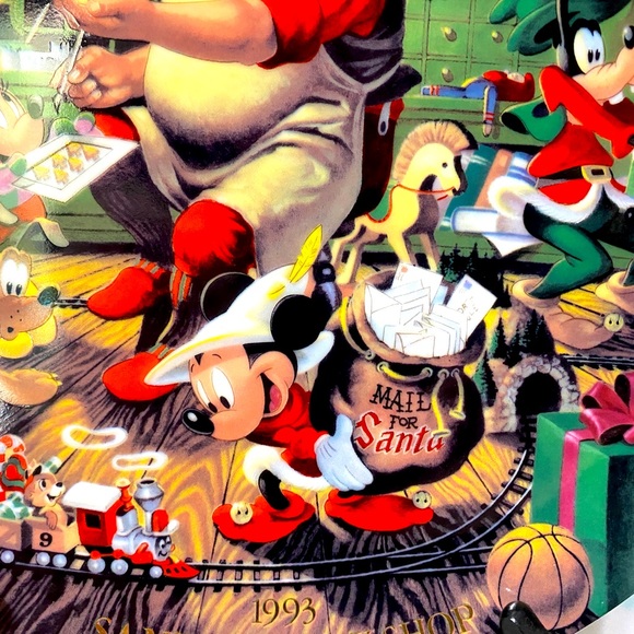DISNEY STORE NWT VTG 1993 CHRISTMAS SANTA’S WORKSHOP PORCELAIN PLATE JAPAN 9.5” - Picture 7 of 14